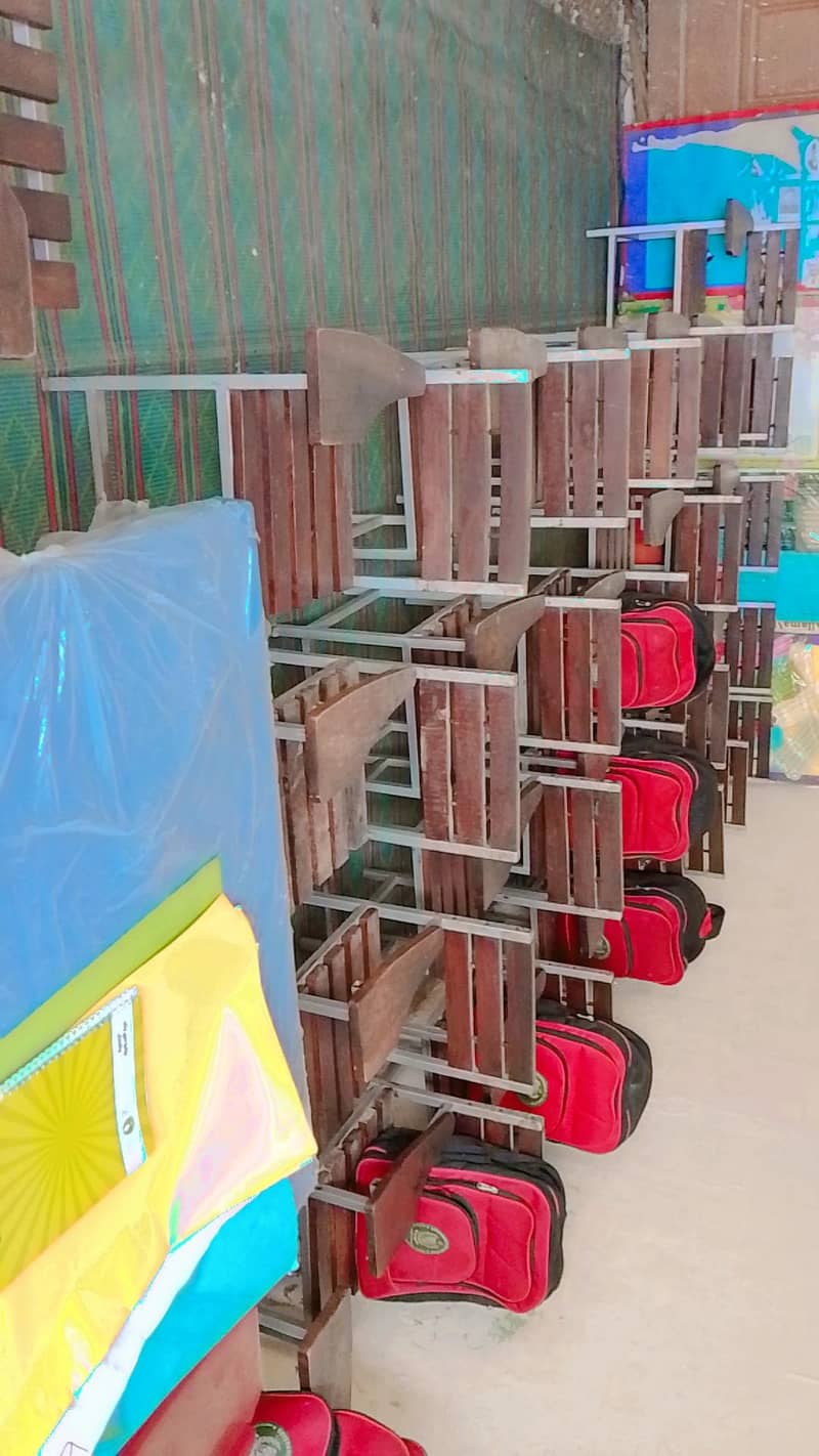 chairs 0