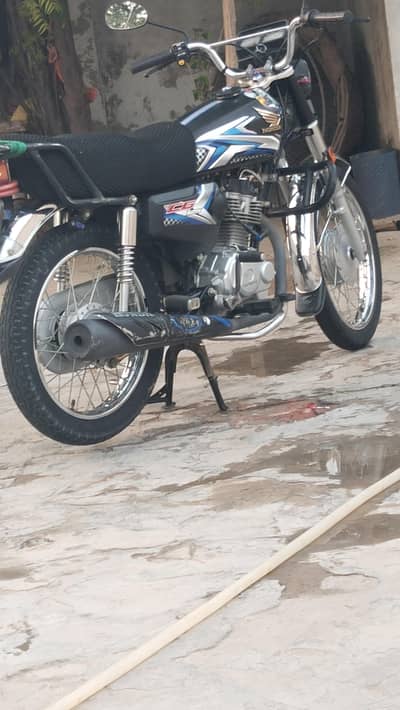 antique Honda 125 urgent for sale condition 9/10