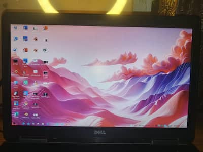Dell lititude E5540 core i5 4 gen invidia GT 720M 2gb card