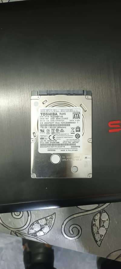 1 Tb HDd,500Gb ssd and 8 Gb DDR4 Ram (Read Description)