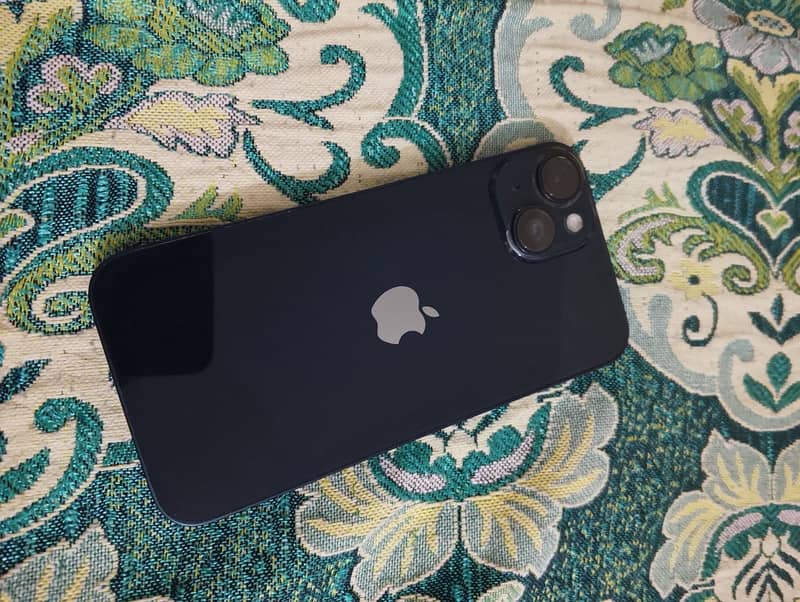 Apple iPhone 14 4