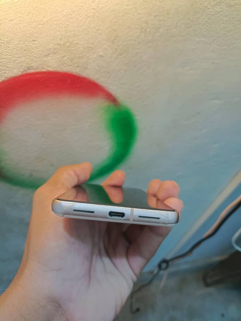 Google Pixel 8 7
