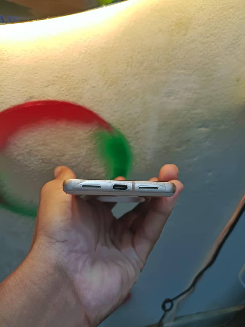 Google Pixel 8 9
