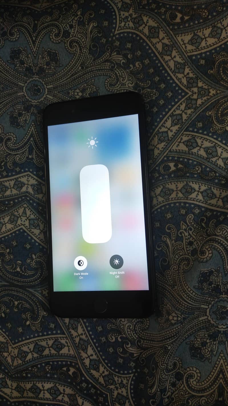 Apple iPhone 7 Plus 5
