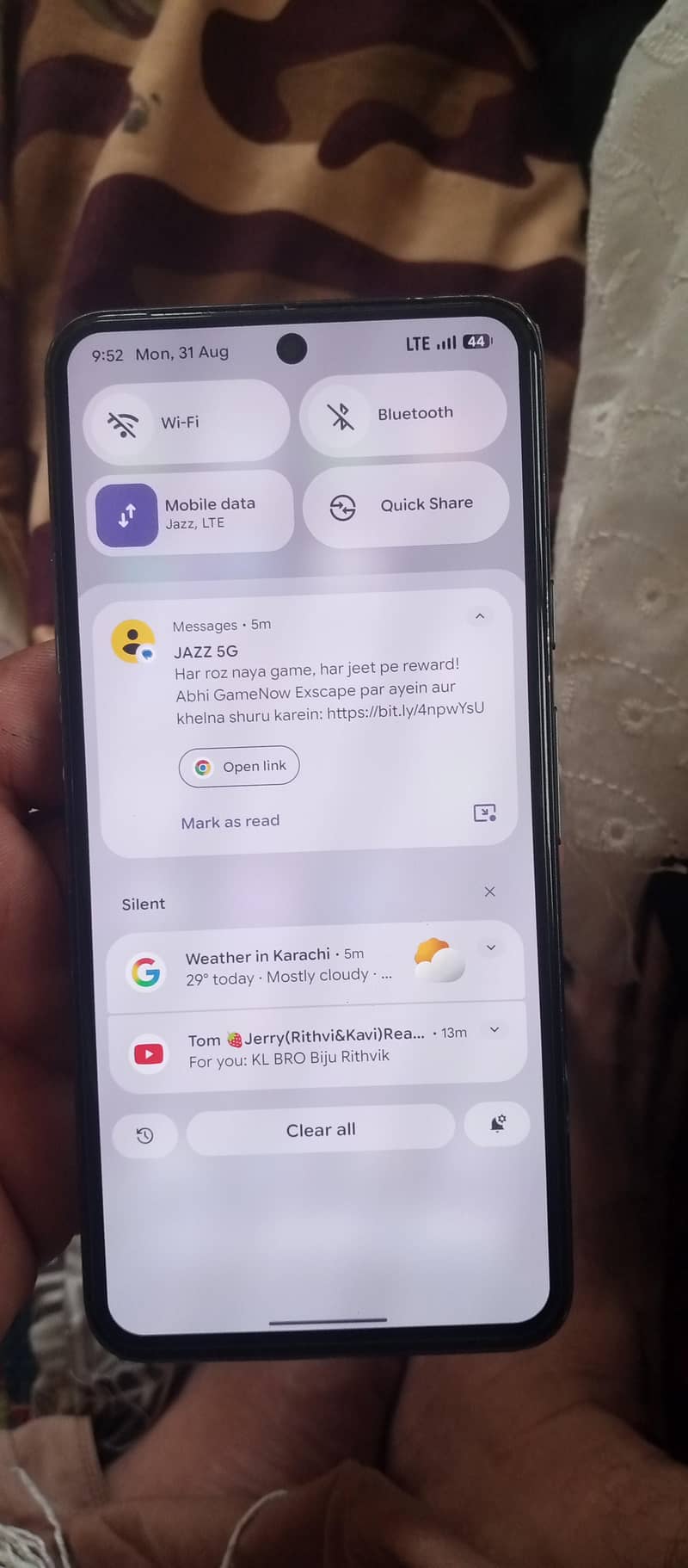 Google Pixel 8 3