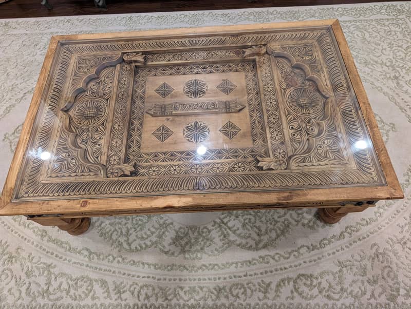 Center Table 0