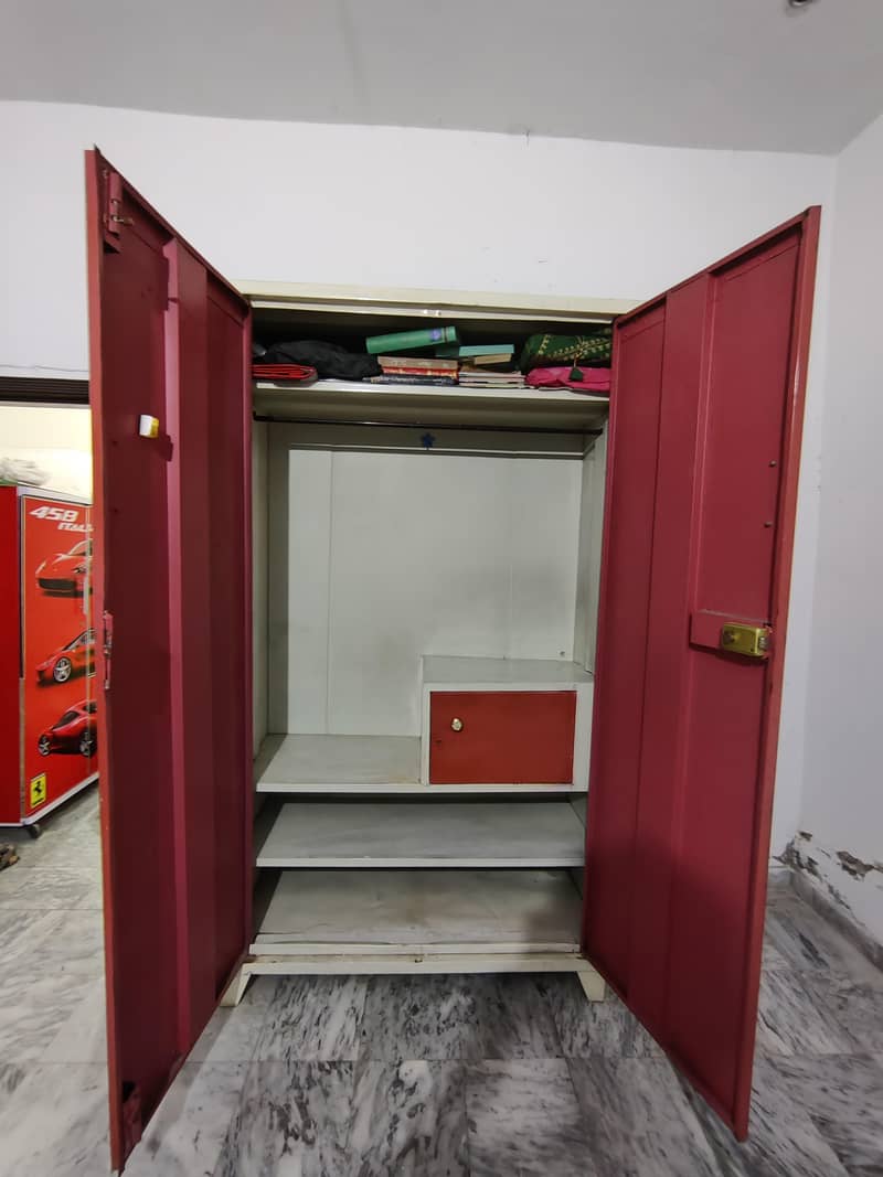 wardrobe 3