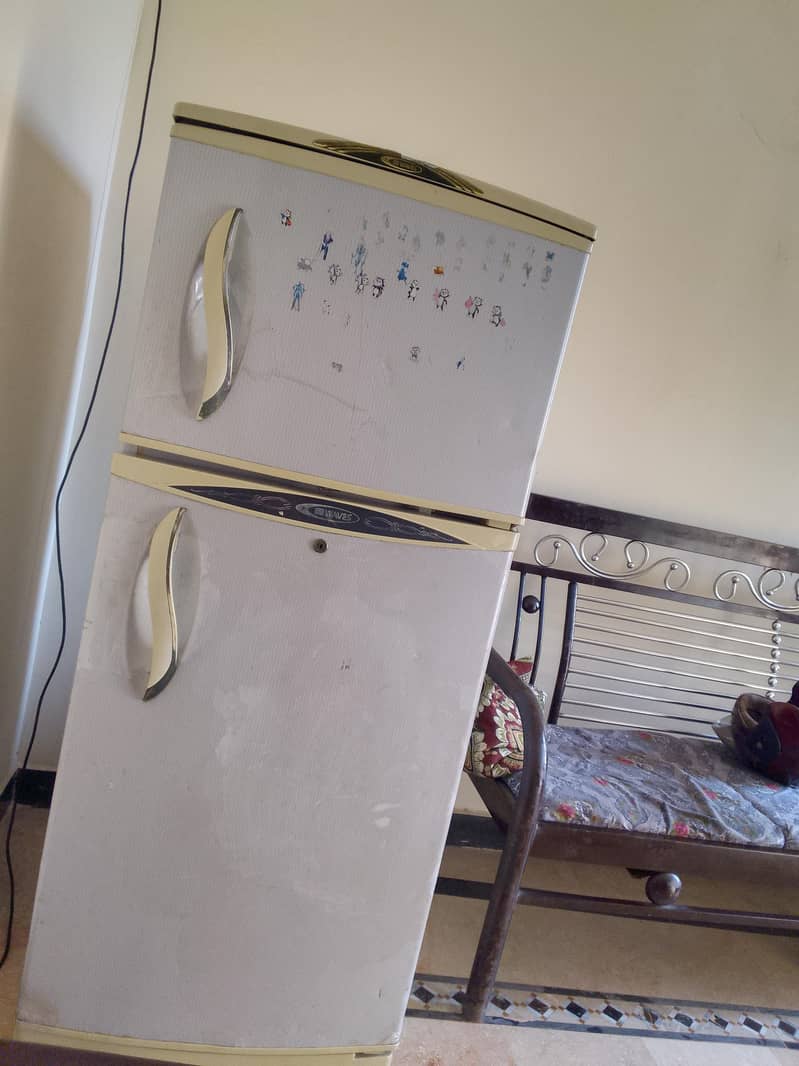 waves frige 1