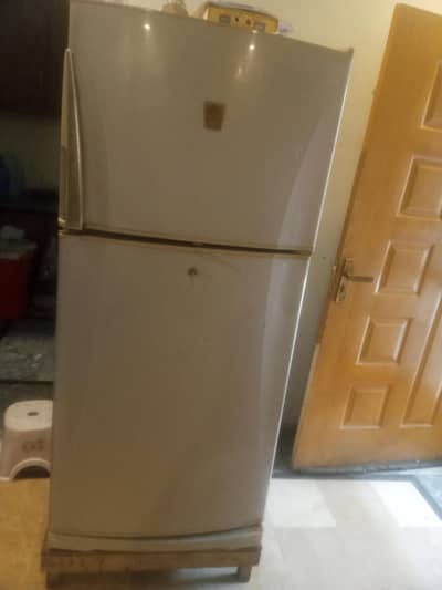 DAWLANCE 91992S FRIDGE & Refrigerator FOR SALE
