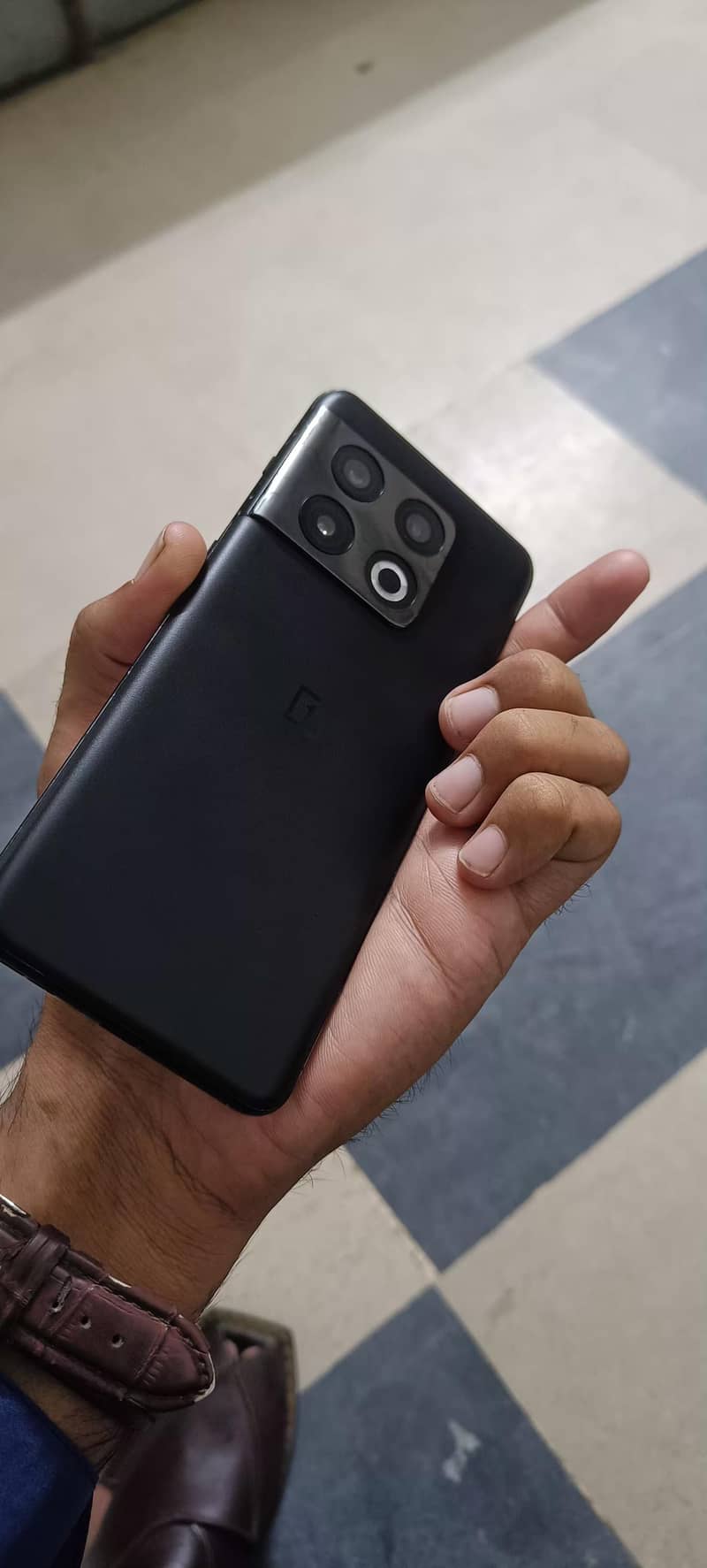 One Plus 10 Pro 4