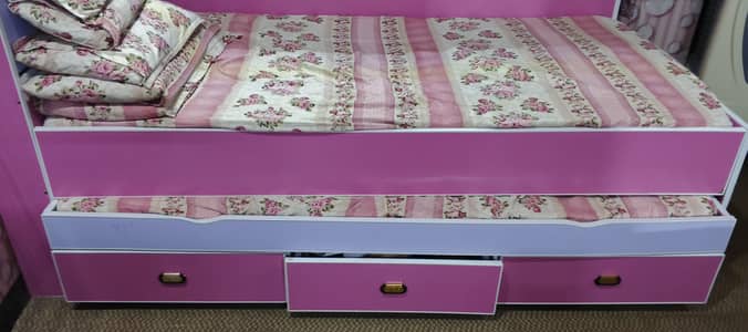 Kids room furnitures urgent sale
