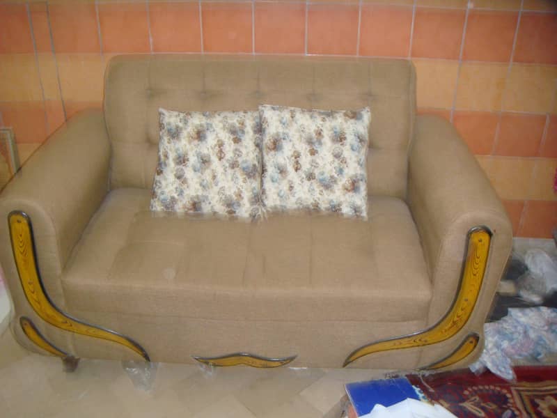 7  seater sofset excellent condition 6