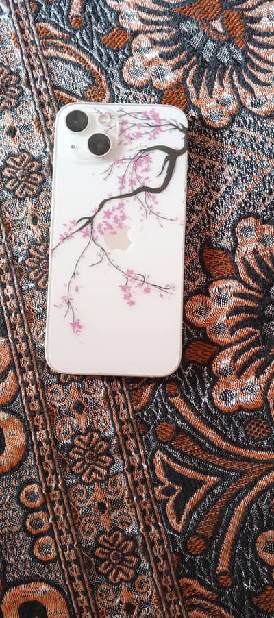 Apple iPhone 13