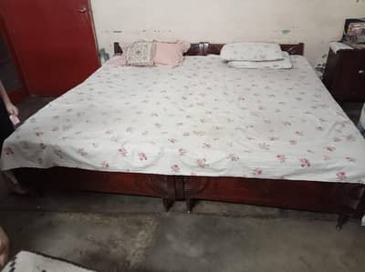2 single beds