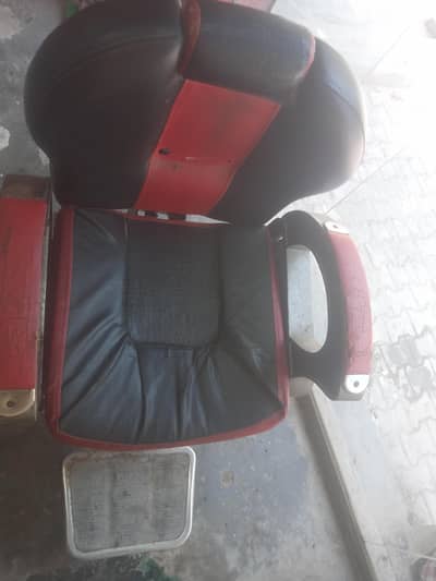 hair cut chair for sale price 15000