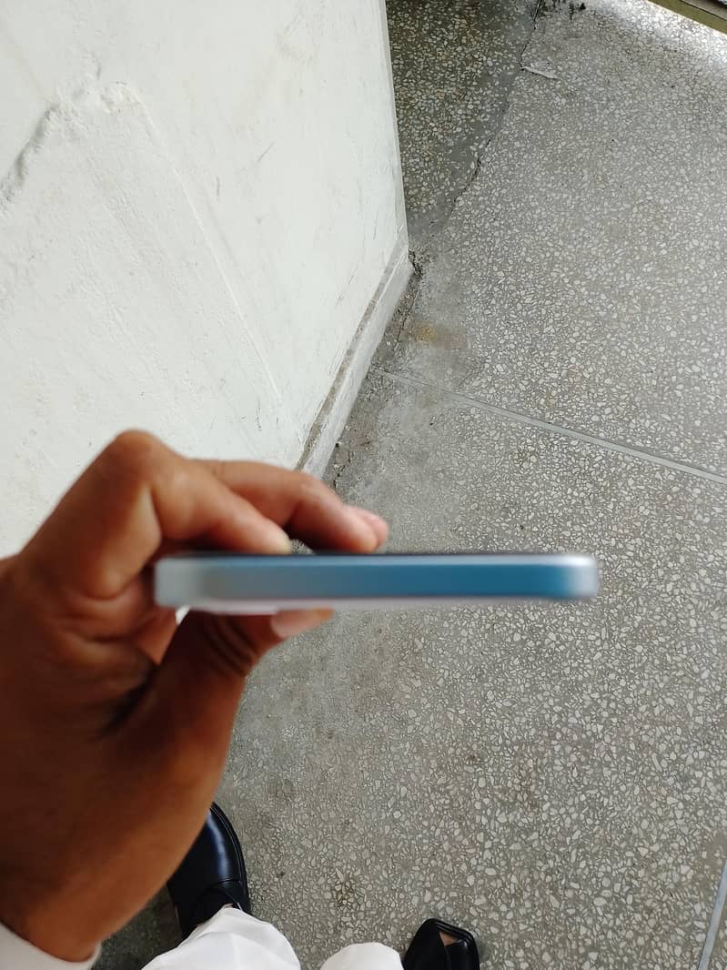OPPO A6k 4