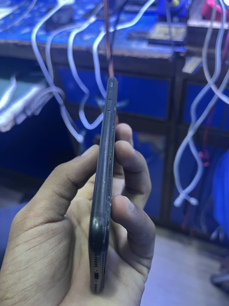 Apple iPhone 7 1