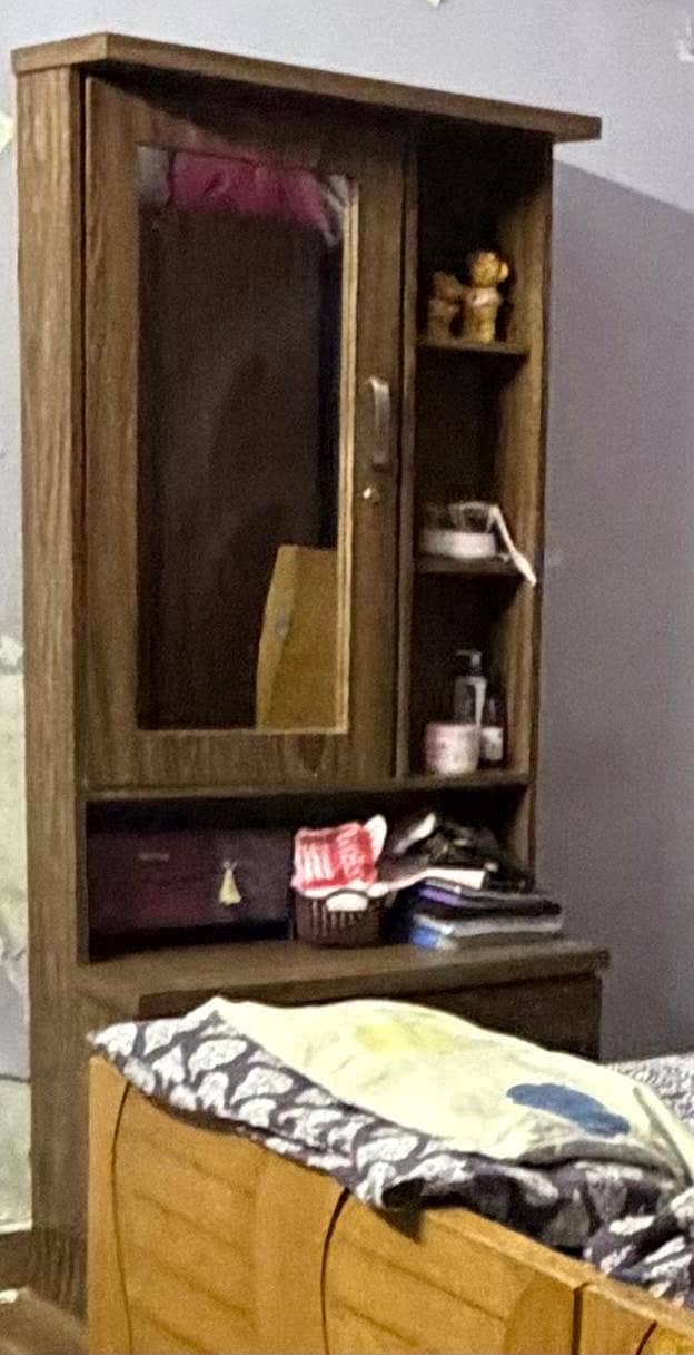 Dressing table 1