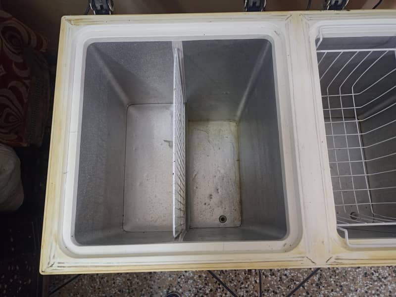 waves double door deep freezer 2