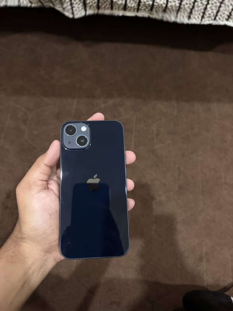 Apple iPhone 13 0