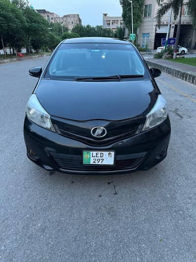 Toyota Vitz 2013 import 2015