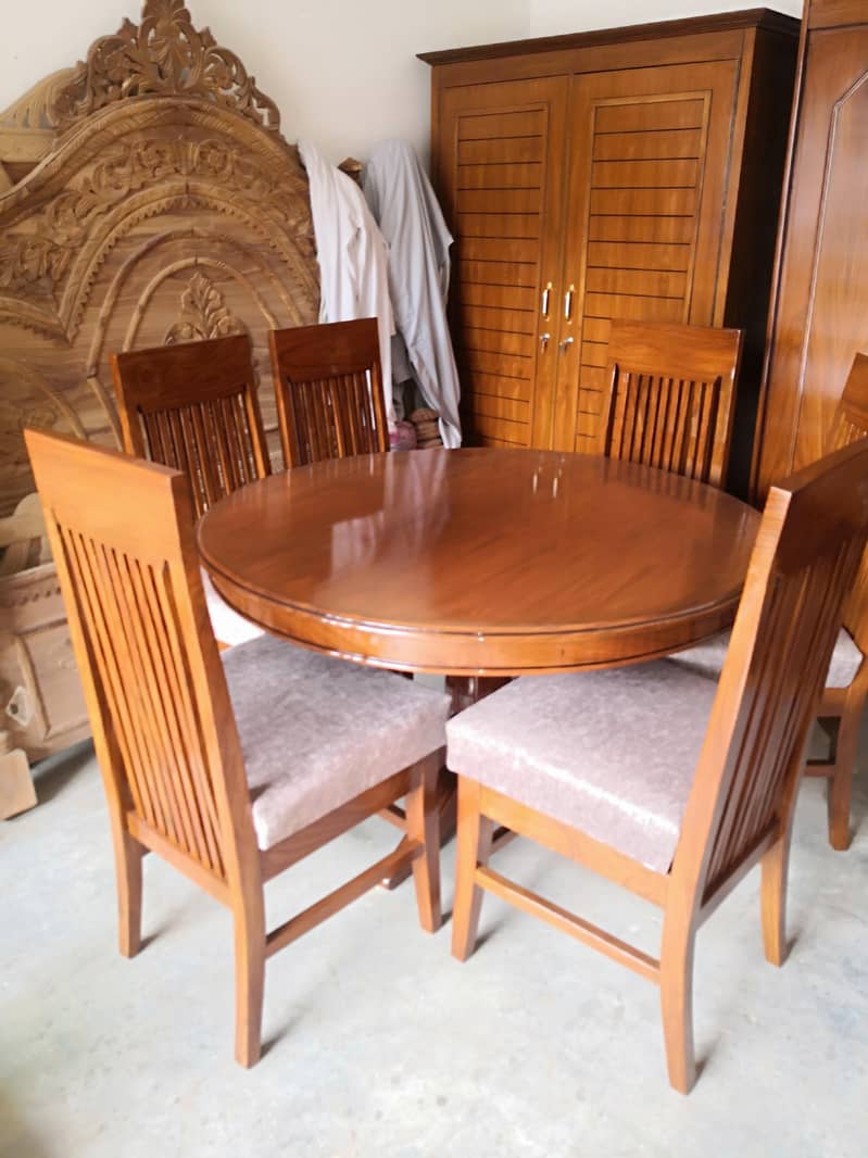 Dinning table in sheva wood 2