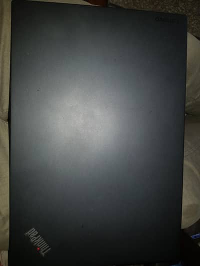 *Lenovo ThinkPad X1 Carbon 7th Gen i7 8GB 256GB SSD - Light  weight