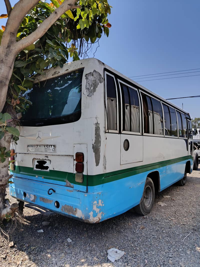 Mazda T3500 2