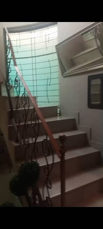 BEAUTIFUL 1ST FLOOR  INDEPENDENT  HOT LOCATION
