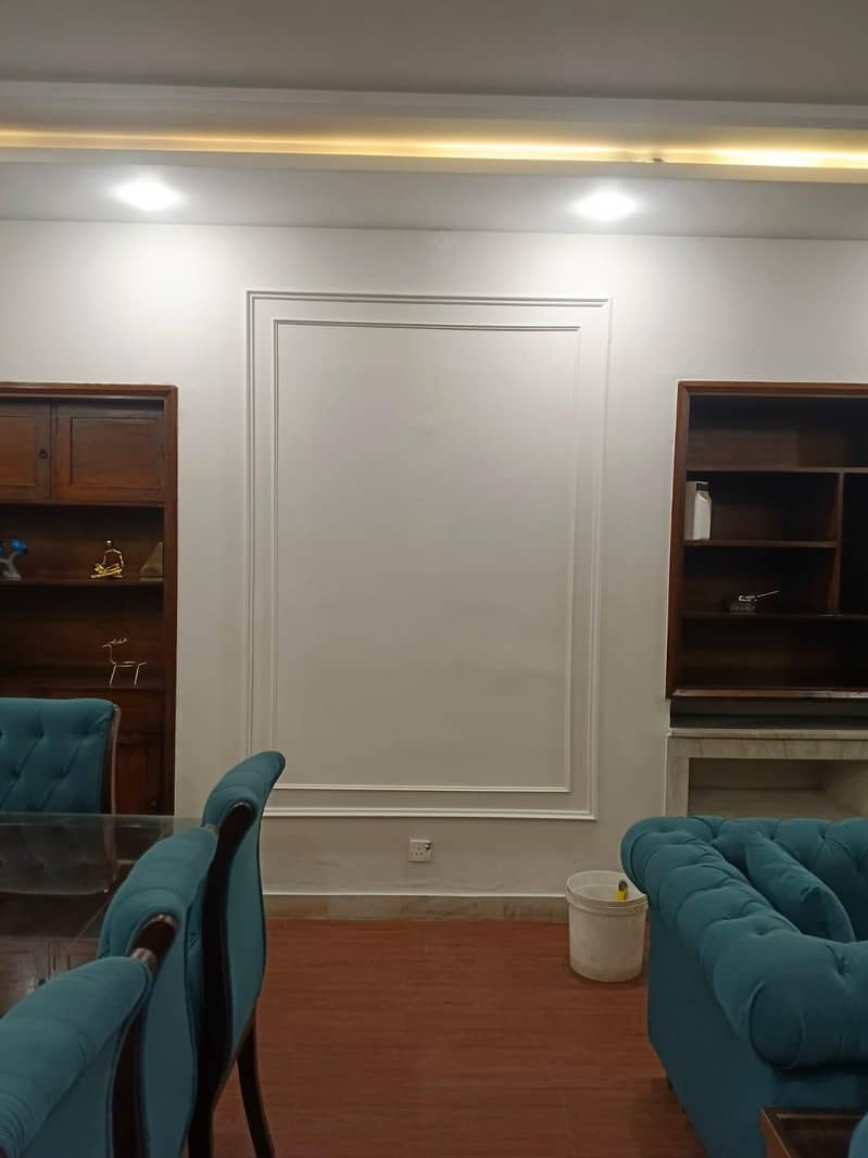 wall moulding, 9
