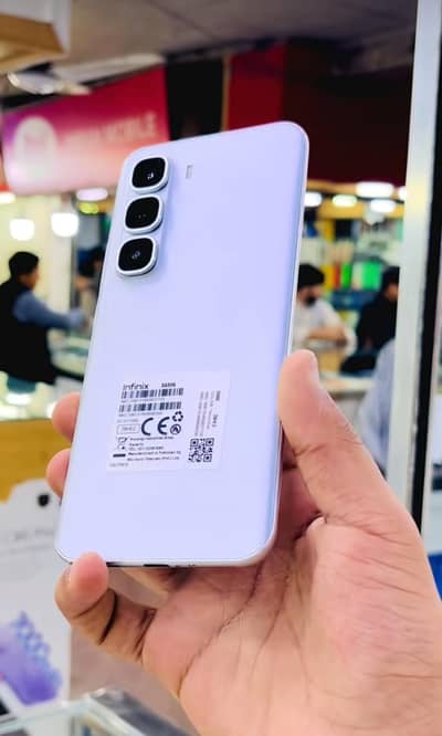 Infinix hot 60 pro plus 8+5/256
