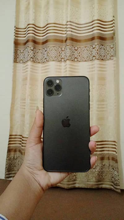 11 pro max 64 gb 4 moths sim time