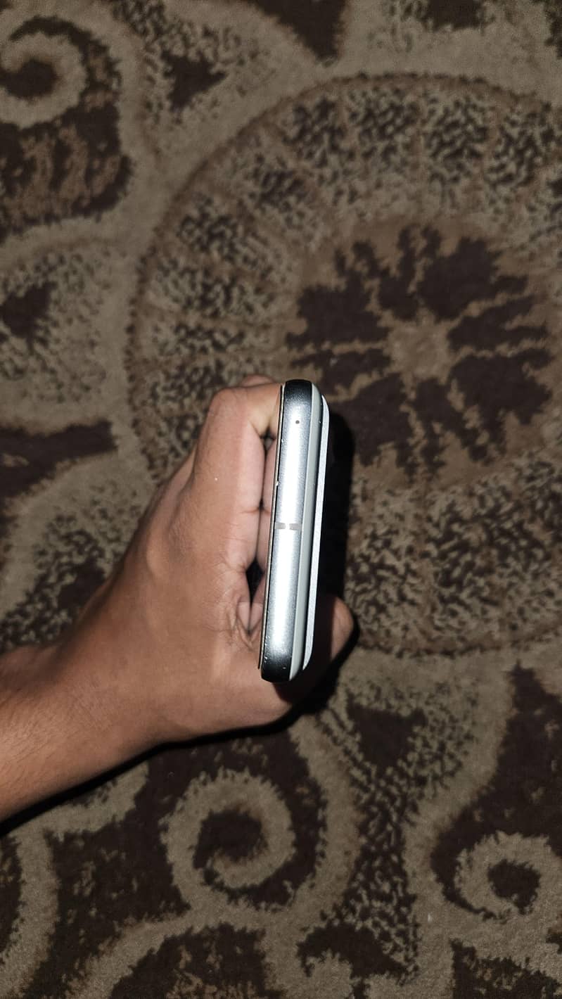 Google Pixel 8 1