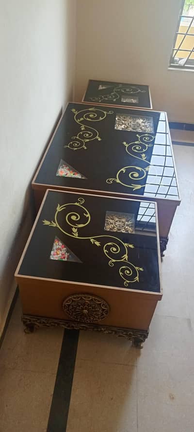 for sale drawing room 3 table set fancy. 2.9 by 4 big or 2 small 2by2.