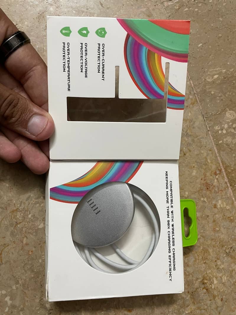 WIRELESS CHARGER 1