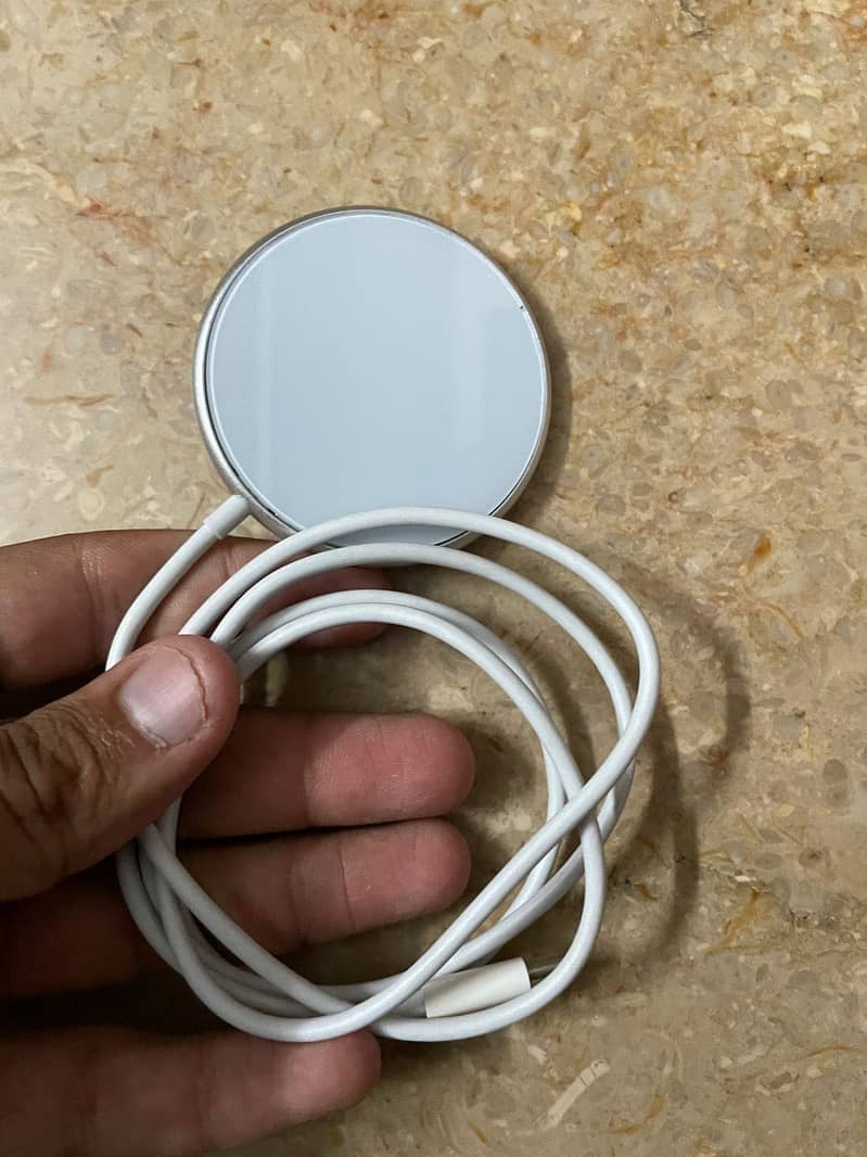 WIRELESS CHARGER 2