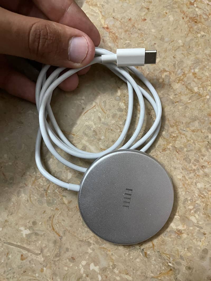 WIRELESS CHARGER 3