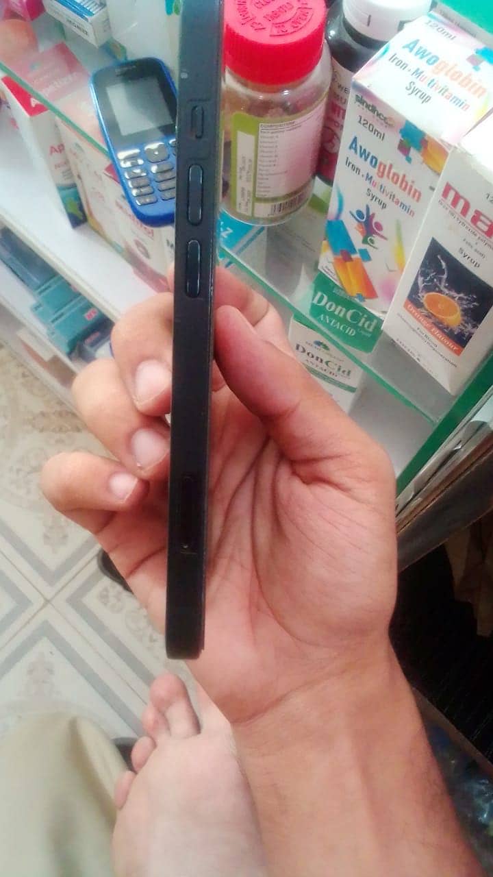 Apple iPhone 13 3