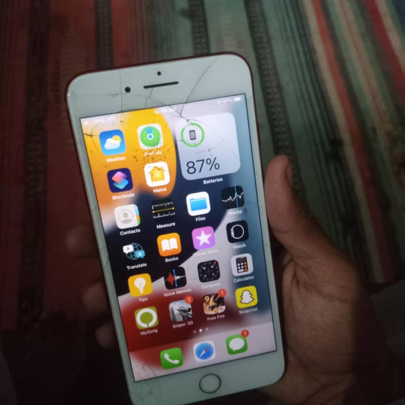Apple iPhone 7 Plus 1