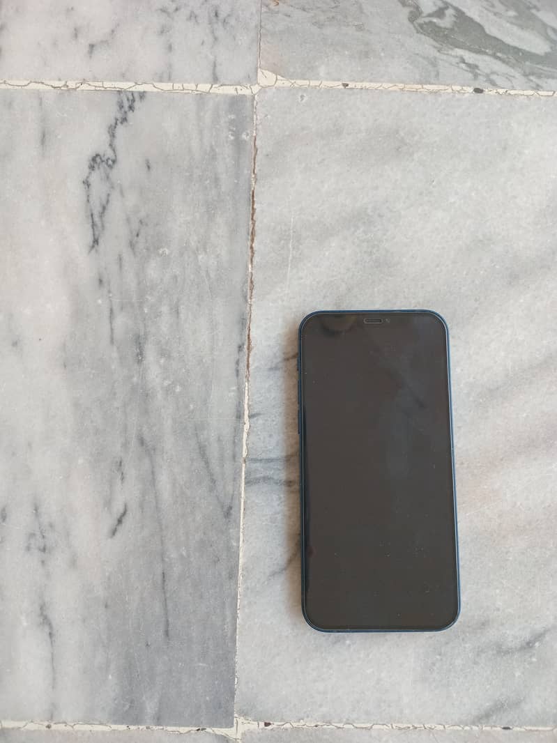 well maintained iphone 12. 3