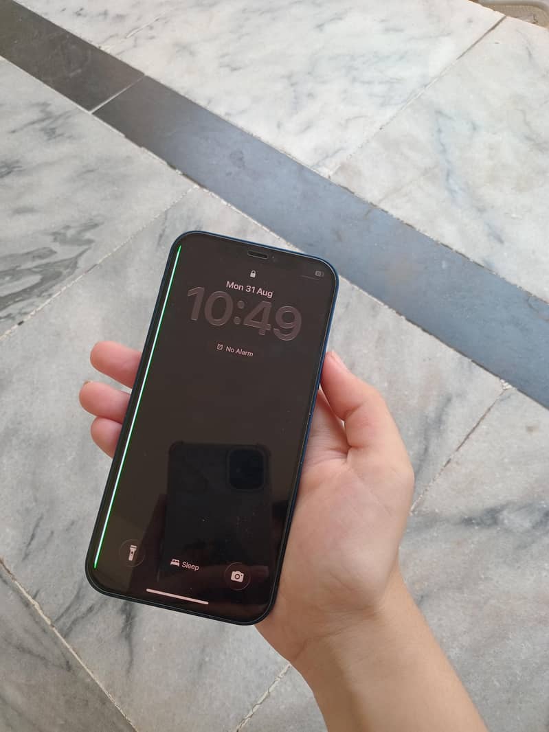 well maintained iphone 12. 8