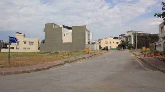 5 Marla Solid Land Plot for Sale in Bahria Town Phase 8, I Block Prime Location