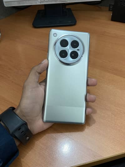 Infinix Zero 40 5G 12/256 complete box