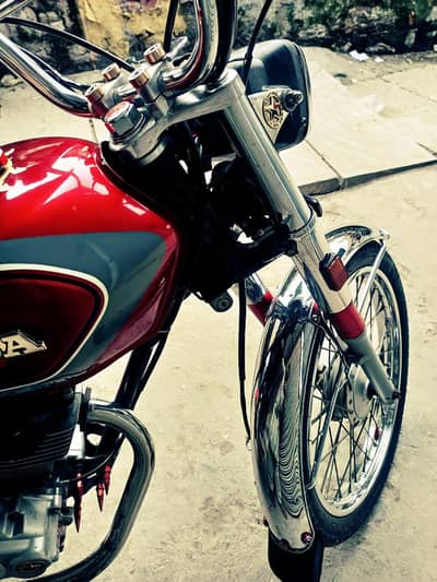 lush codinsh Honda 125 2004 modal Rawalpindi numb