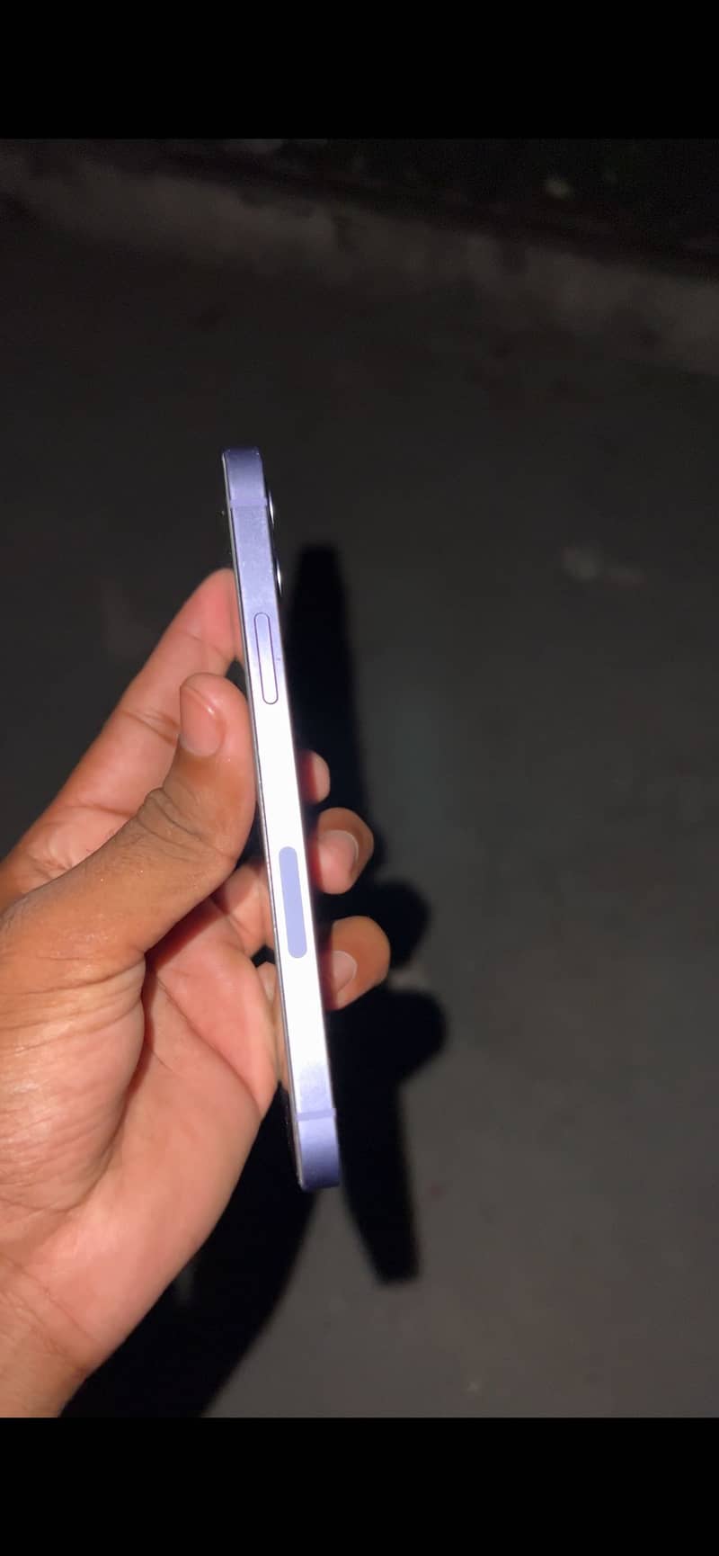 Apple iPhone 12 4