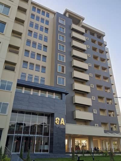 12 MARLA 4 BEDROOM APARTMENT FOR RENT BEST LOCATION AND OPEN VIEW