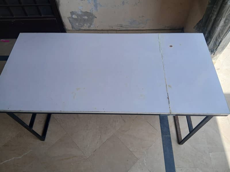 coumputer tables 1