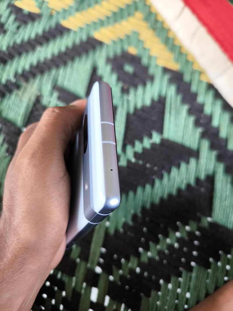 Google pixel 7a 4