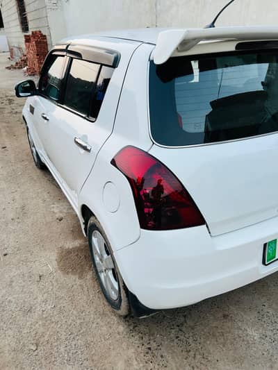 Suzuki Swift DLX 1.3 2016