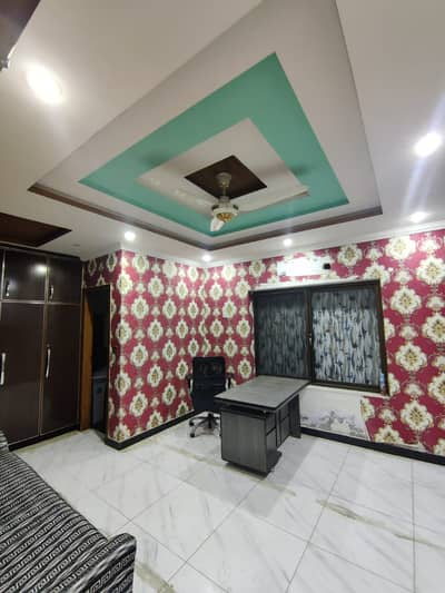 5 MARLA 2ND FLOOR FOR RENT AT IDEAL LOCATION OF ALLAMA IQBAL TOWN